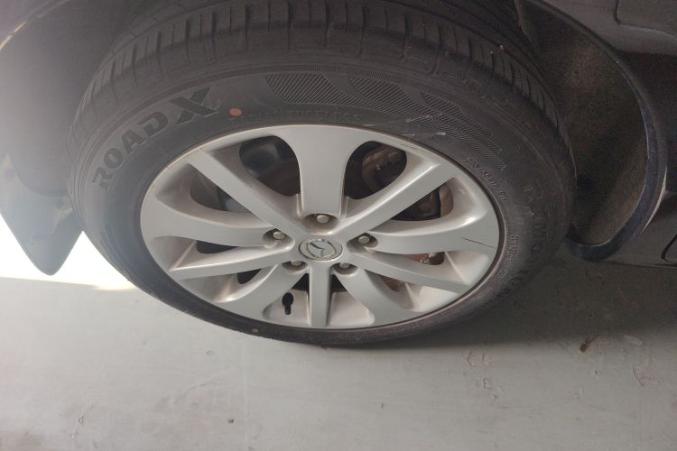 马自达6 2013款 2.0L 自动时尚型车身外观6008