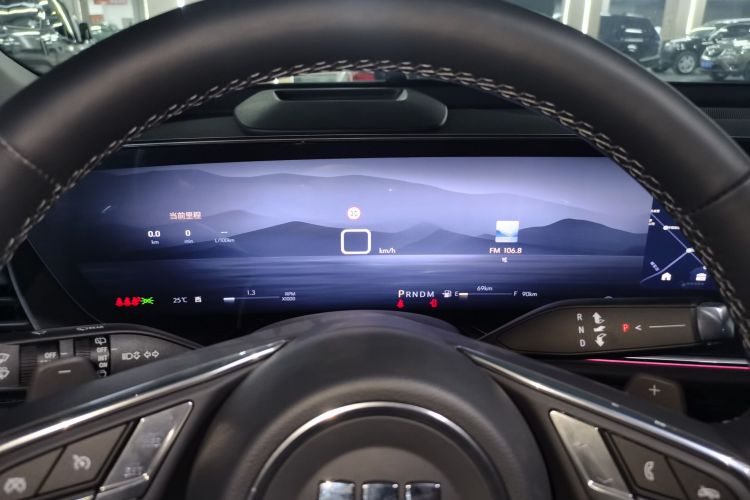 别克 2025款 昂科威Plus 28T 两驱白金版中控内饰14