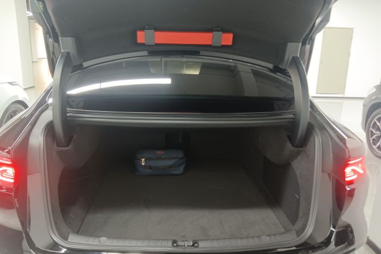 比亚迪 汉 2022款 DM-p 202KM 四驱旗舰型机舱底盘23