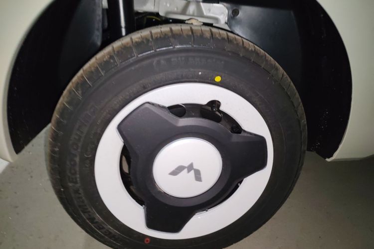 五菱汽车 宏光MINIEV 2024款 第三代 215km 青春版车身外观6008