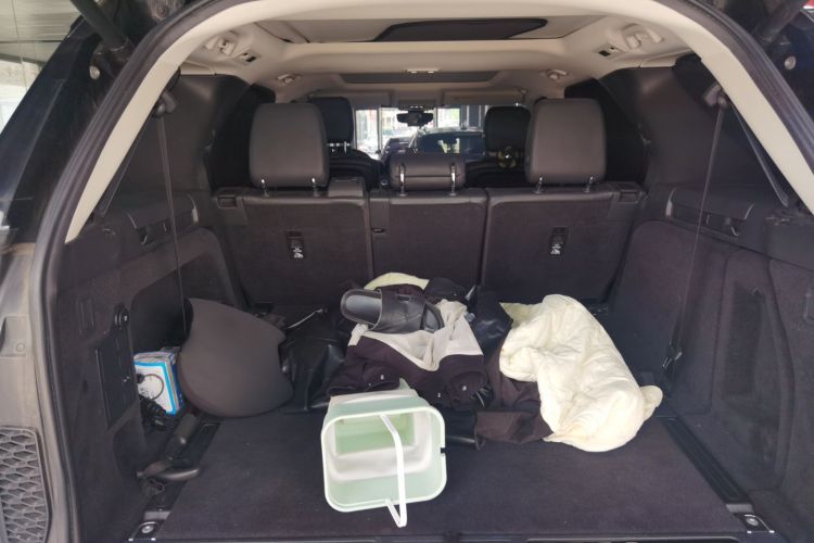 路虎 发现 2019款 2.0T SE中控内饰23