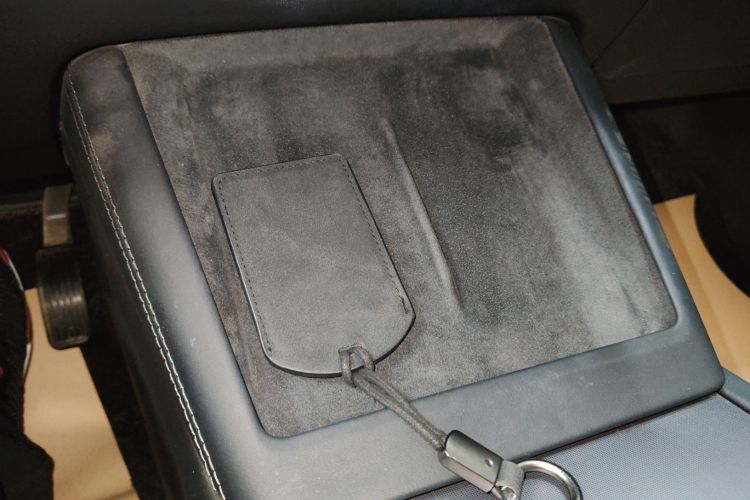 特斯拉 Model 3 2023款 长续航全轮驱动版中控内饰11