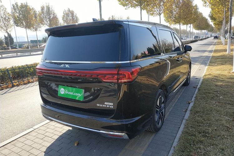 江淮瑞风 瑞风RF8 PHEV 2024款 智聆版 1.5T 150KM 旗舰型 磷酸铁锂车身外观6005