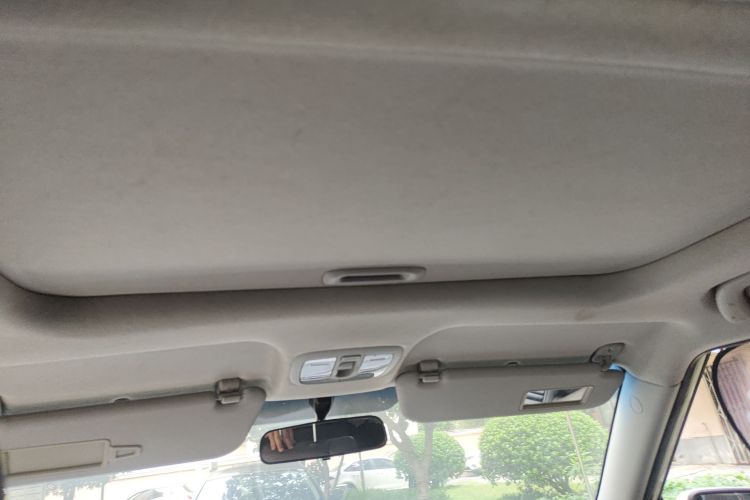 起亚 秀尔 2013款 1.6L AT Premium局部细节22