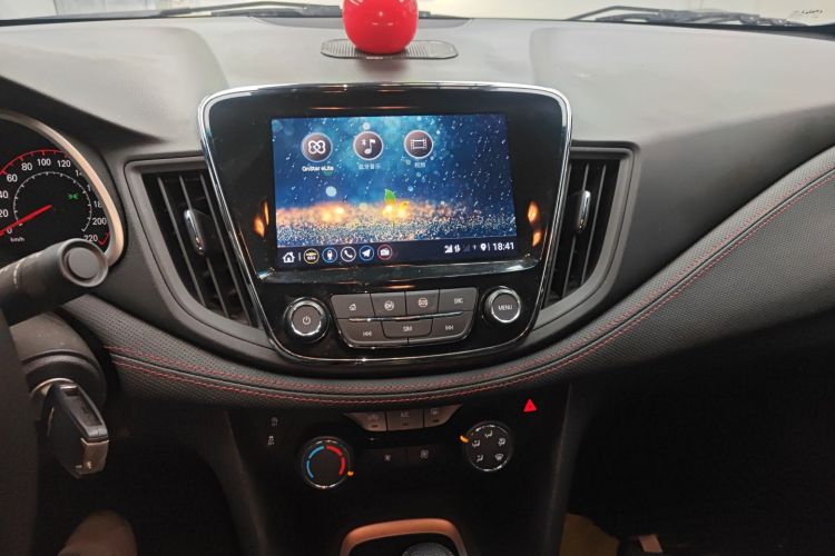 雪佛兰 科鲁泽 2020款 轻混 RS 330T 自动畅快版中控内饰16