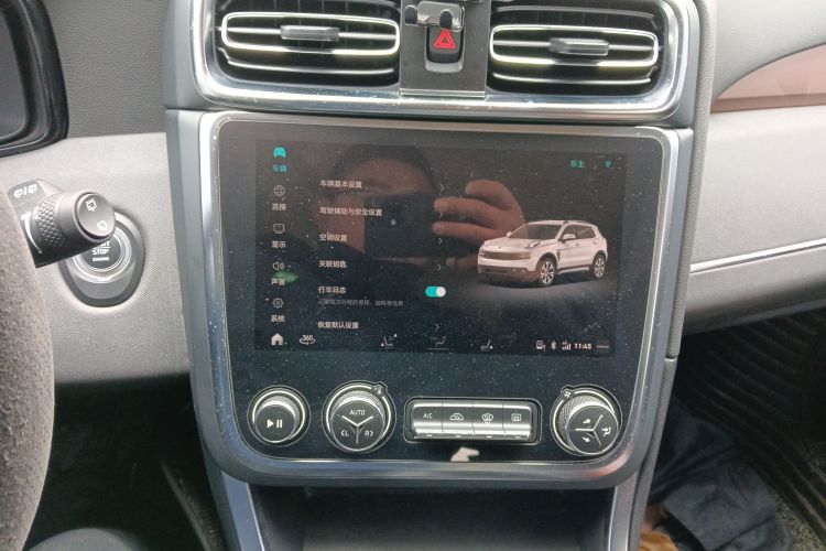 领克01 2019款 2.0T 两驱型Pro版 国V中控内饰16