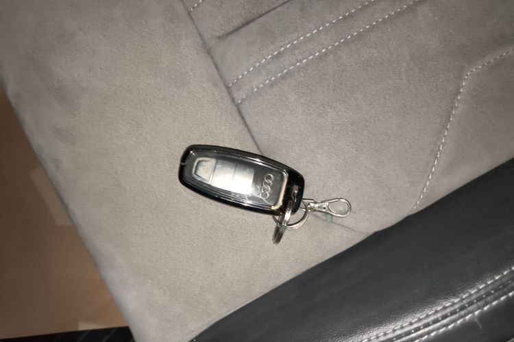 奥迪A6L 2020款 45 TFSI quattro 臻选动感型中控内饰11