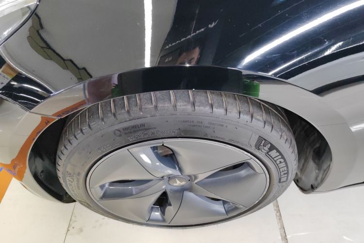 特斯拉 Model 3 2020款 改款 标准续航后驱升级版车身外观6007