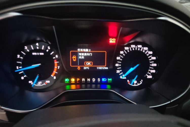 福特 蒙迪欧 2013款 2.0L GTDi200时尚型中控内饰14