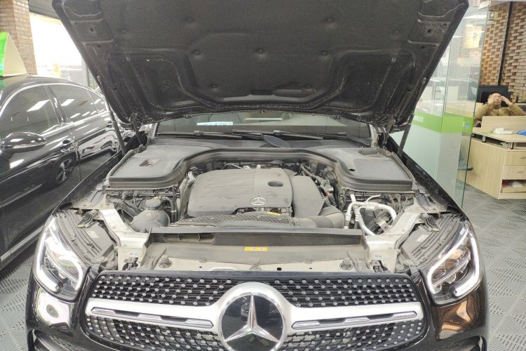 奔驰GLC 2022款 改款 GLC 300 L 4MATIC 动感型臻藏版机舱底盘24