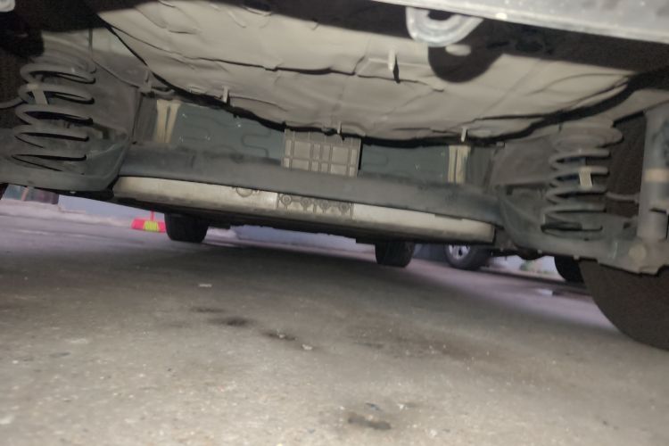 埃安 AION Y 2022款 Plus 70 乐享版局部细节9009