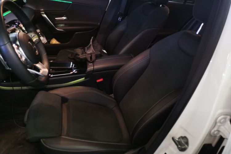 奔驰A级 2020款 A 180 L 运动轿车局部细节19