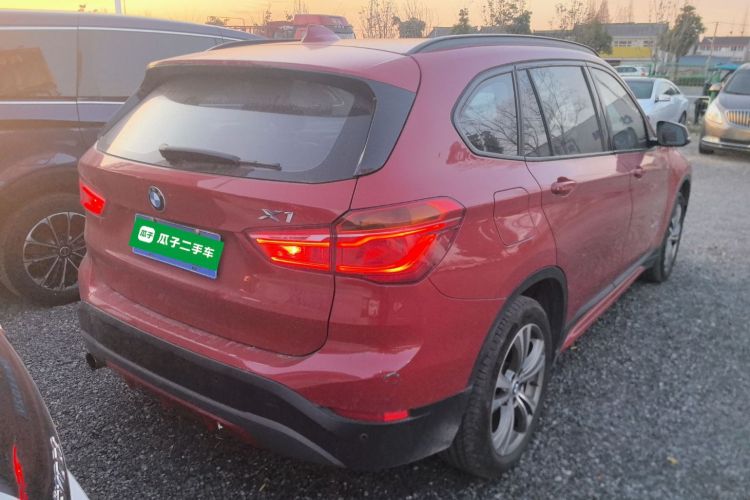 宝马X1 2018款 sDrive18Li 尊享型车身外观7