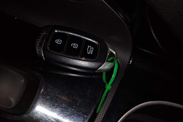 现代 伊兰特 2022款 1.5L CVT GLX精英版中控内饰11