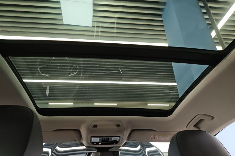 大众 迈腾 2024款  300TSI DSG尊享版显眼包中控内饰22