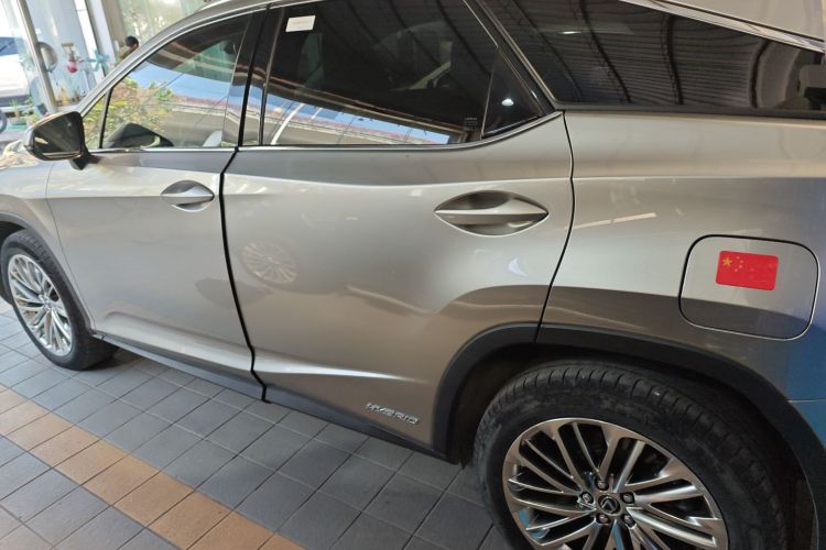 雷克萨斯RX 2020款 改款 450hL 四驱典雅版7座车身外观6003