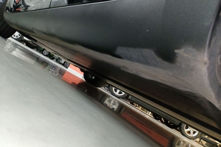 特斯拉 Model Y 2022款 Performance高性能全轮驱动版局部细节9002