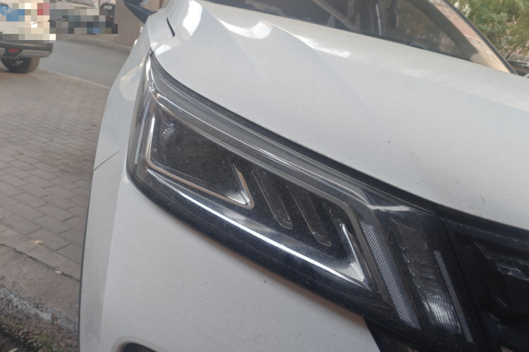 五菱汽车 五菱星辰 2022款 2.0L DHT电速款车身外观8