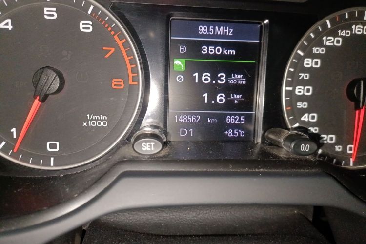 奥迪Q5 2011款 2.0TFSI 豪华型中控内饰15