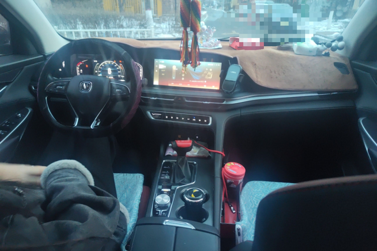 长安CS75 PLUS 2020款 1.5T 自动豪华型中控内饰12