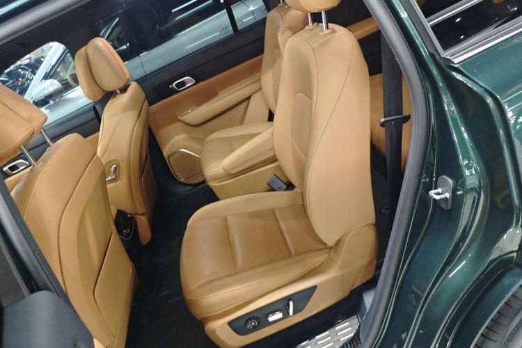 理想汽车 理想ONE 2021款 增程6座版中控内饰21