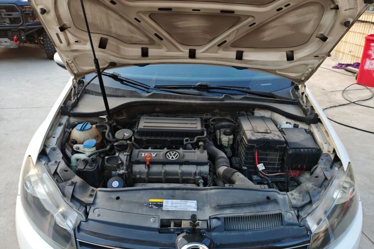 大众 高尔夫 2012款 1.6 自动舒适型机舱底盘24