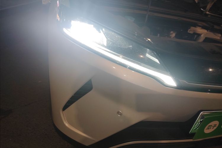 比亚迪 元UP 2025款 智驾版 401KM 活力版车身外观8