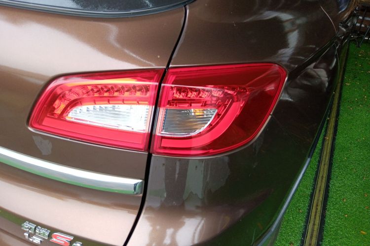 北汽幻速S6 2017款 1.5T CVT尊享型车身外观6006