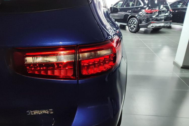 奔驰GLB 2020款 GLB 180 时尚型车身外观6006