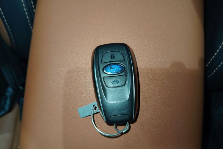 斯巴鲁 傲虎 2021款 2.5i 旗舰版 EyeSight中控内饰11