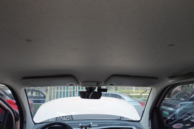 五菱汽车 宏光MINIEV 2022款 马卡龙臻享款 磷酸铁锂中控内饰22