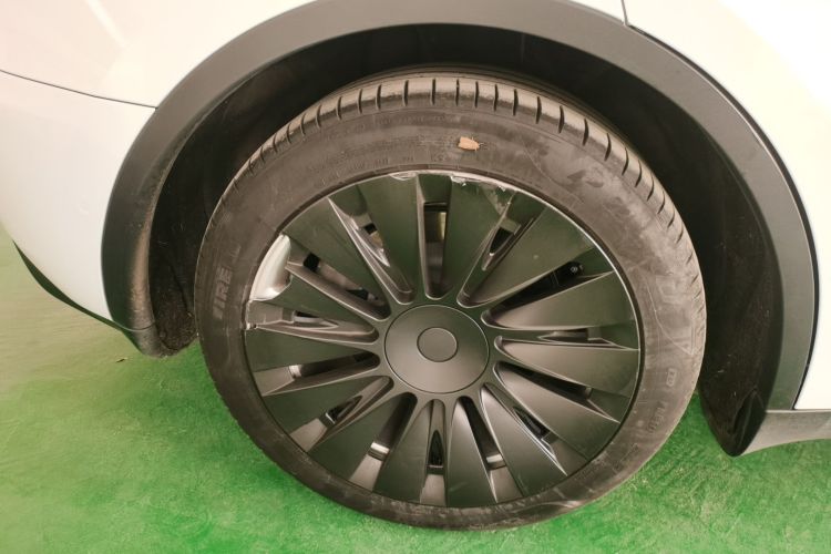 特斯拉 Model Y 2022款 改款 后轮驱动版车身外观6008