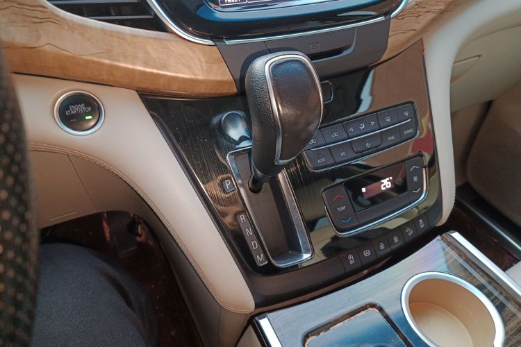 别克GL8 2018款 ES 28T 舒适型 国VI中控内饰18