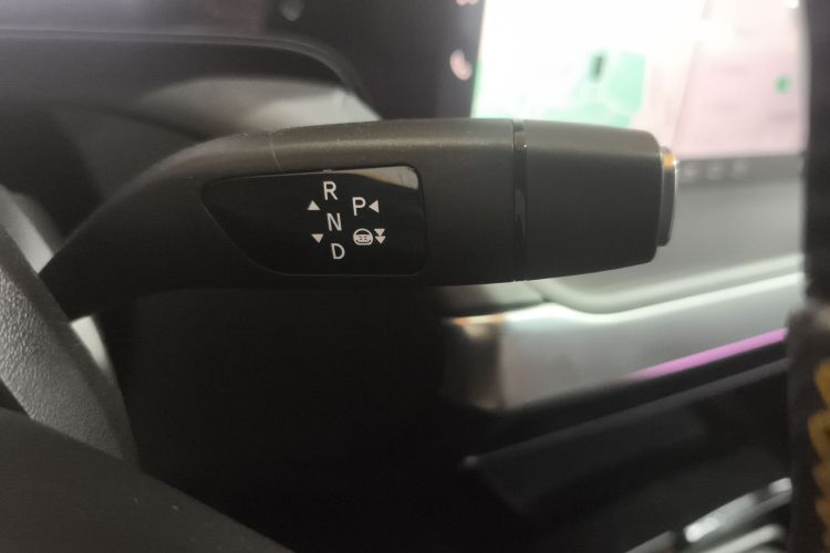 小鹏P7 2020款 670N中控内饰18