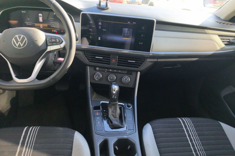 大众 宝来 2023款 200TSI DSG畅行版中控内饰16