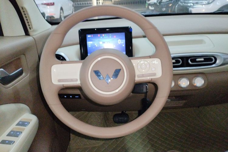 五菱汽车 宏光MINIEV 2025款 四门版 进阶款中控内饰13