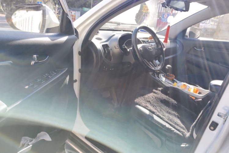 起亚 智跑 2015款 2.0L 自动两驱版DLX中控内饰7003