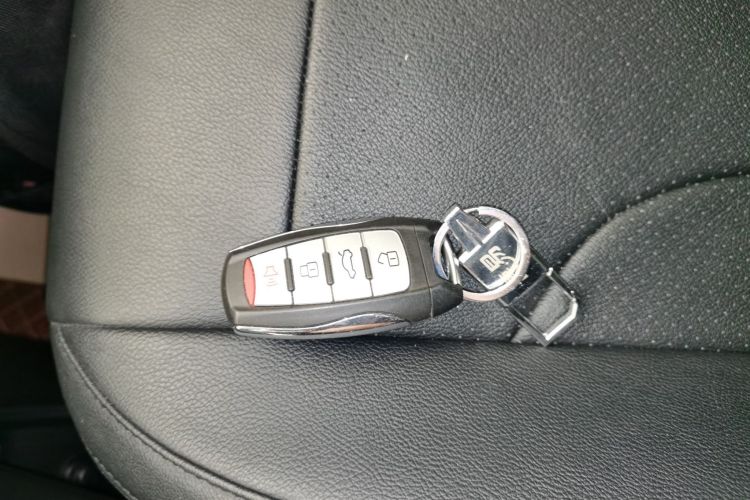 哈弗M6 2021款 PLUS 1.5T 手动精英智联型中控内饰11