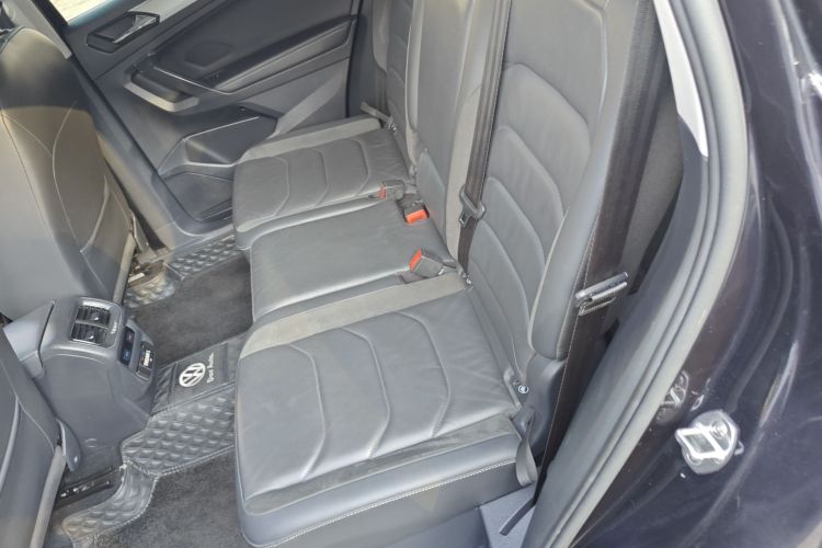 大众 途观L 2020款 330TSI 自动两驱全景舒适版 国VI中控内饰21