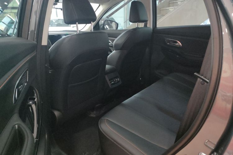 长安欧尚X7 PLUS 2022款 1.5T 蓝鲸版自动尊贵型 7座中控内饰21