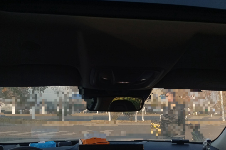 魏牌 拿铁DHT 2022款 1.5T DHT超大杯中控内饰22