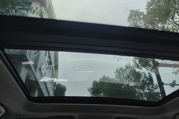 宝马X1 2019款 sDrive18Li 时尚型中控内饰22