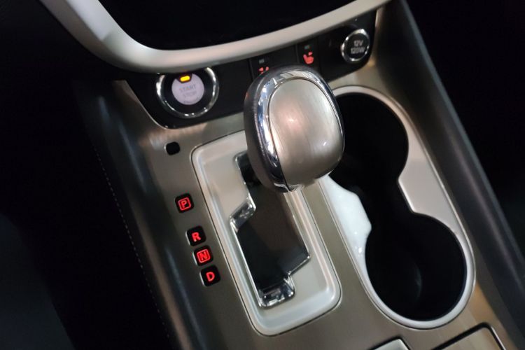 日产 楼兰 2017款 2.5L XL 两驱智尚版中控内饰18