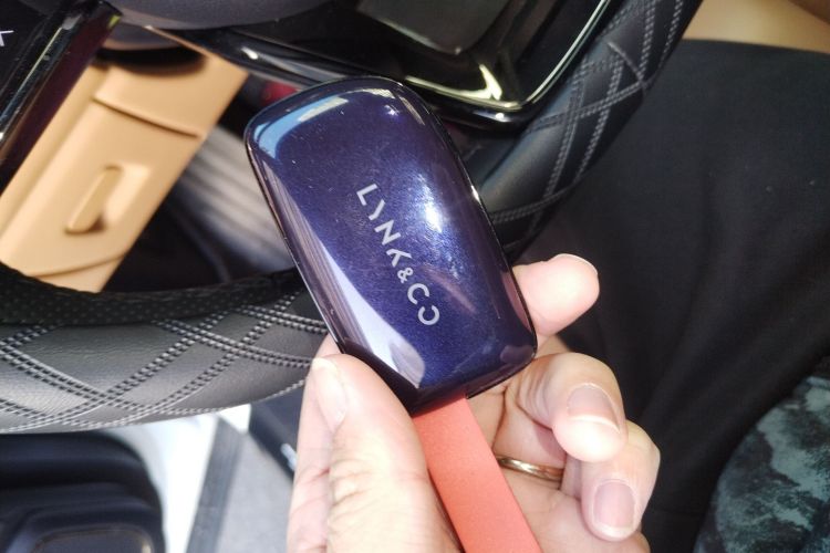 领克09 2021款 2.0T Ultra 六座中控内饰11