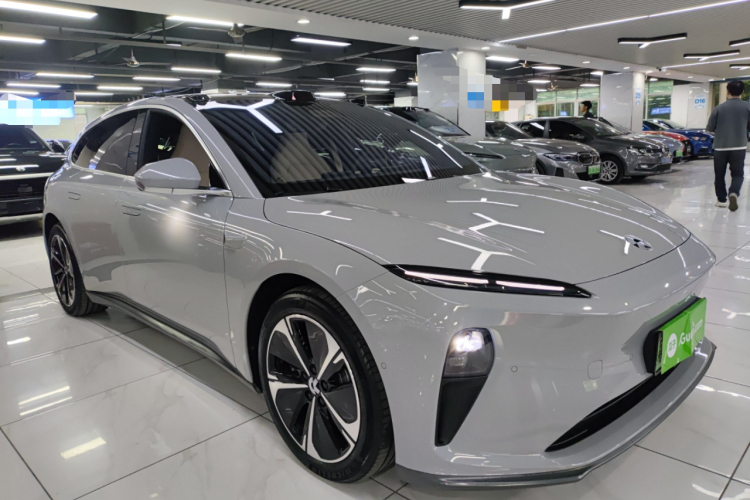 蔚来ET5T 2023款 75kWh Touring车身外观3