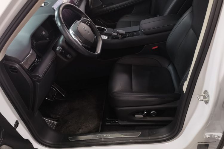 鸿蒙智行 问界M5 2022款 增程后驱标准版中控内饰19