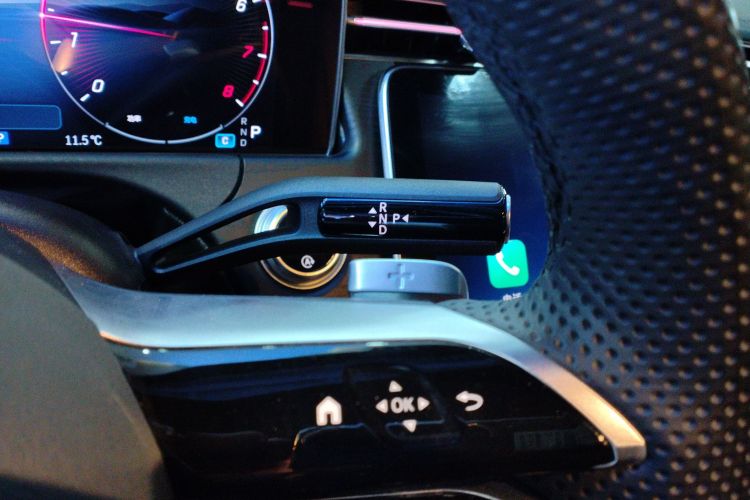 奔驰E级 2024款 改款 E 300 L 时尚运动型中控内饰18