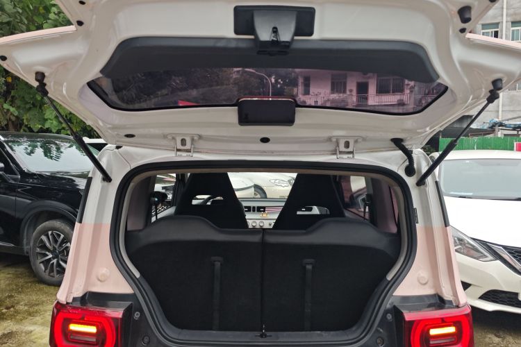 五菱汽车 宏光MINIEV 2022款 马卡龙臻享款 三元锂机舱底盘23