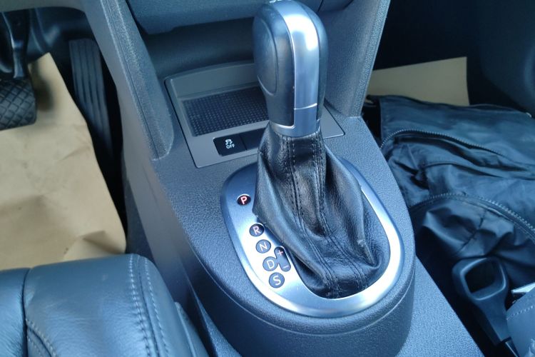 大众 途安 2013款 1.4T DSG舒适版5座中控内饰18