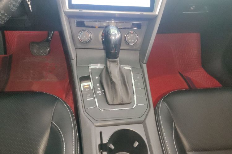 大众 凌渡 2017款 230TSI DSG风尚版中控内饰18